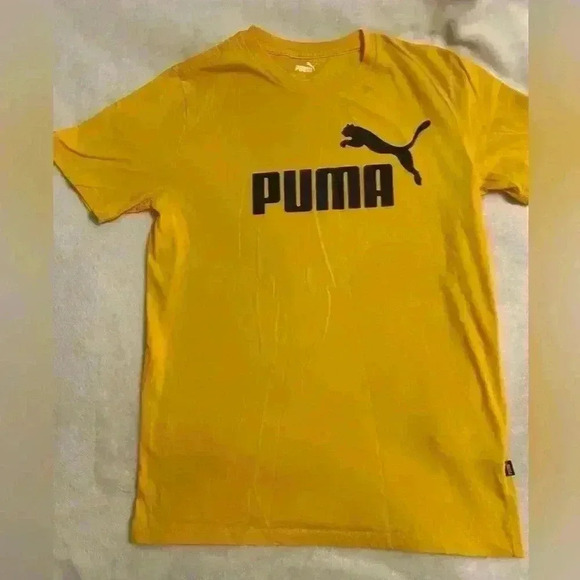 PUMA Men’s short sleeve T shirt in Mineral Yellow Men’s size Small - Picture 1 of 7